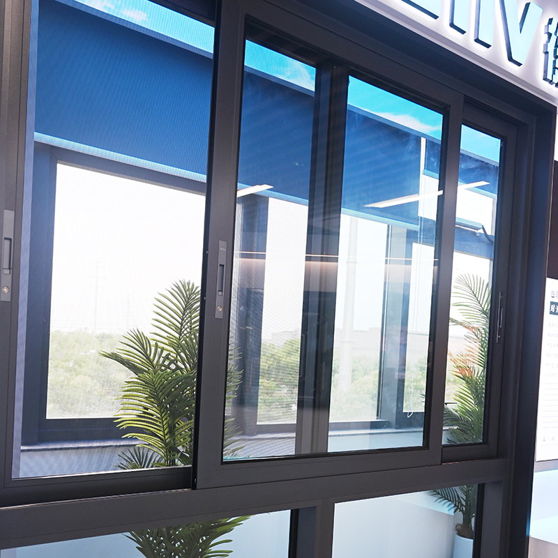 110 Three-track sliding window